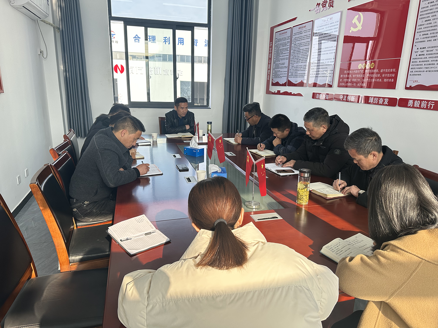 奋进开新局 实干正当时——宏港建材公司开启新年新篇章