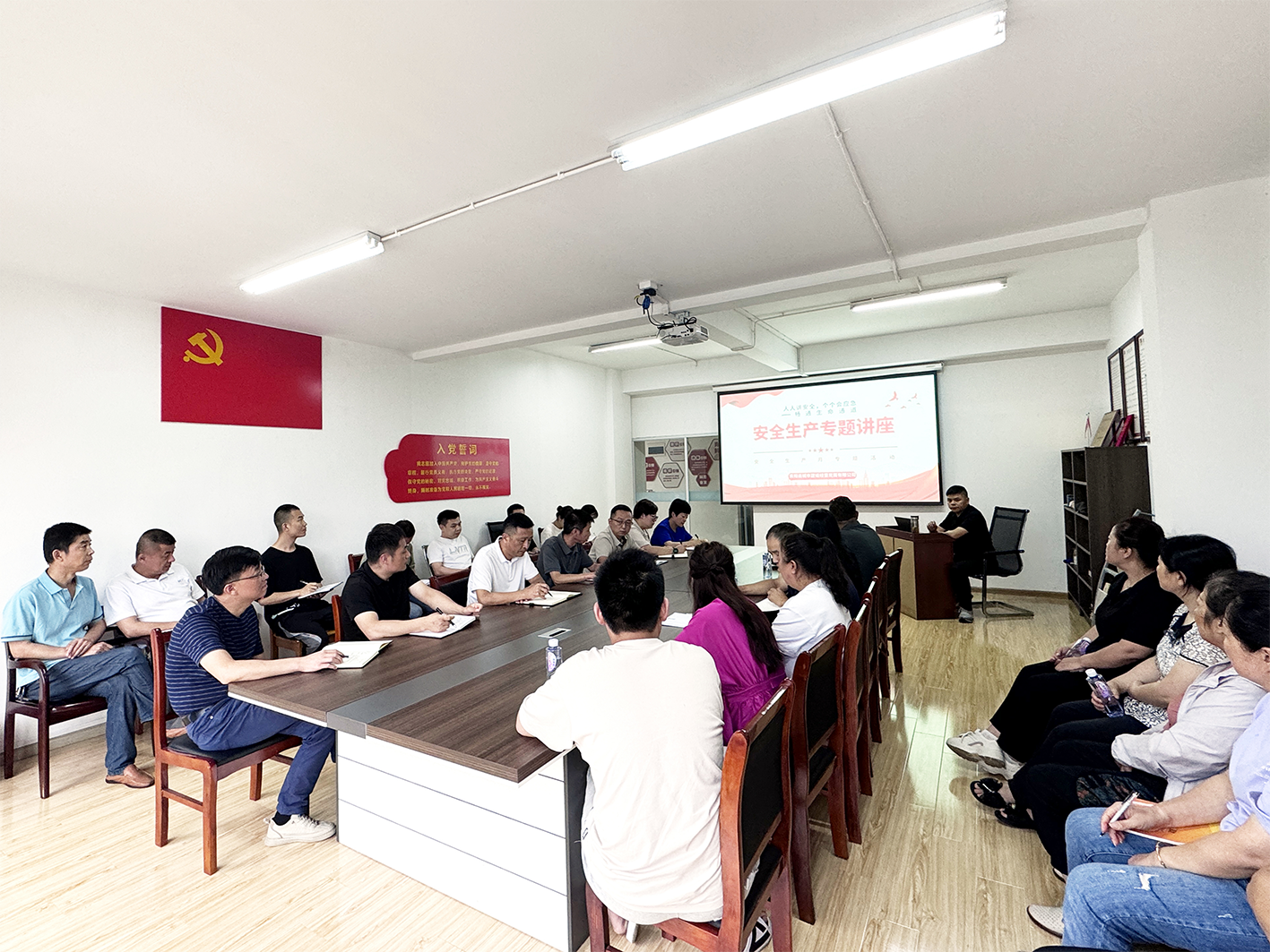 展组合拳攻“三合一”顽疾   建安全垒守民生福祥